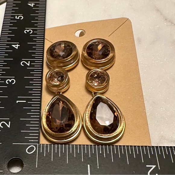 J Crew - chandelier earrings, rose gold look with pink champagne stones - Picture 3 of 9